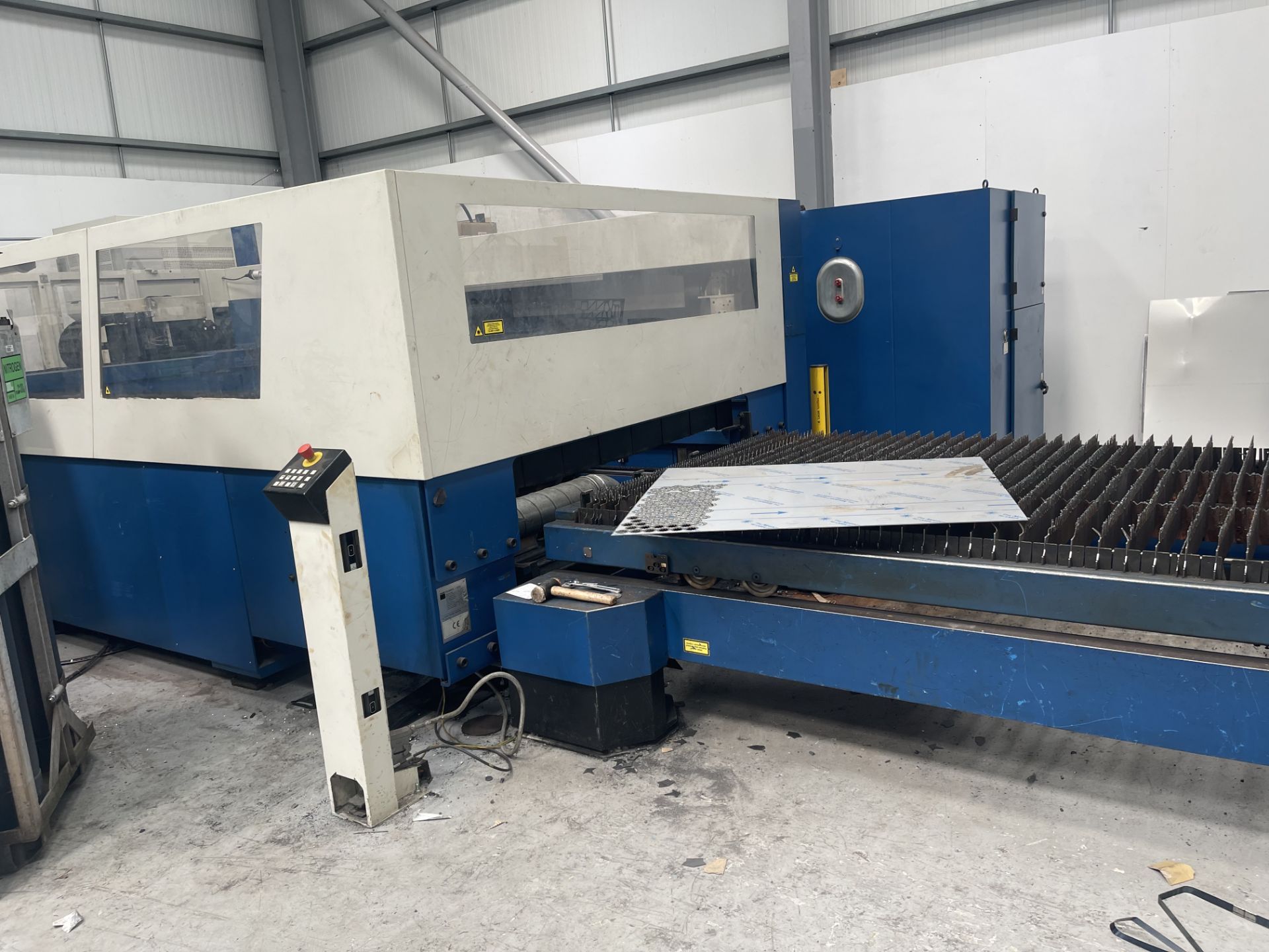 Trumpf L3050 Laser Cutting Machine | YOM 2005 | Includes Computer | LOCATED IN WREXHAM