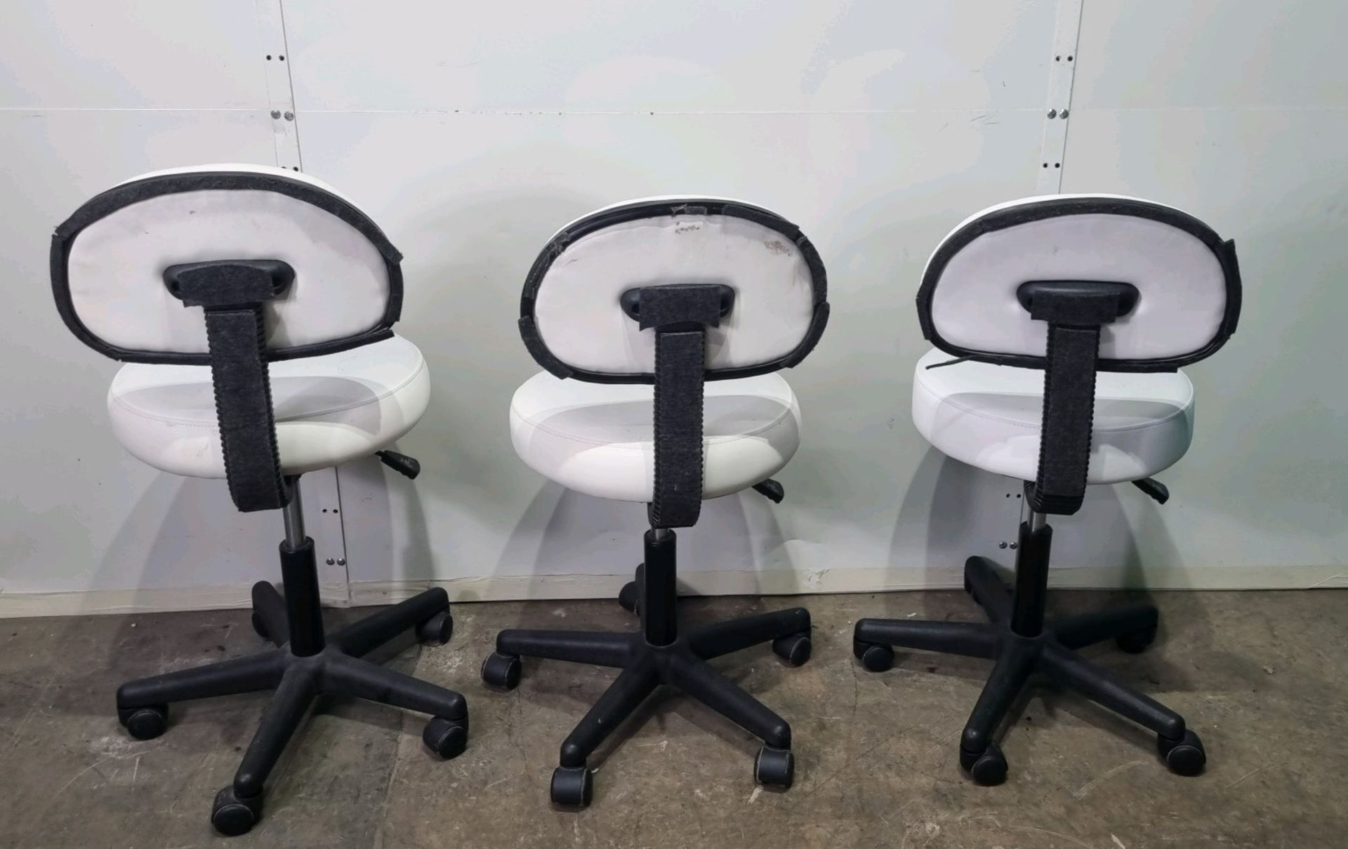 3 x Leather Effect Adjustable Swivel Chairs - Image 5 of 6