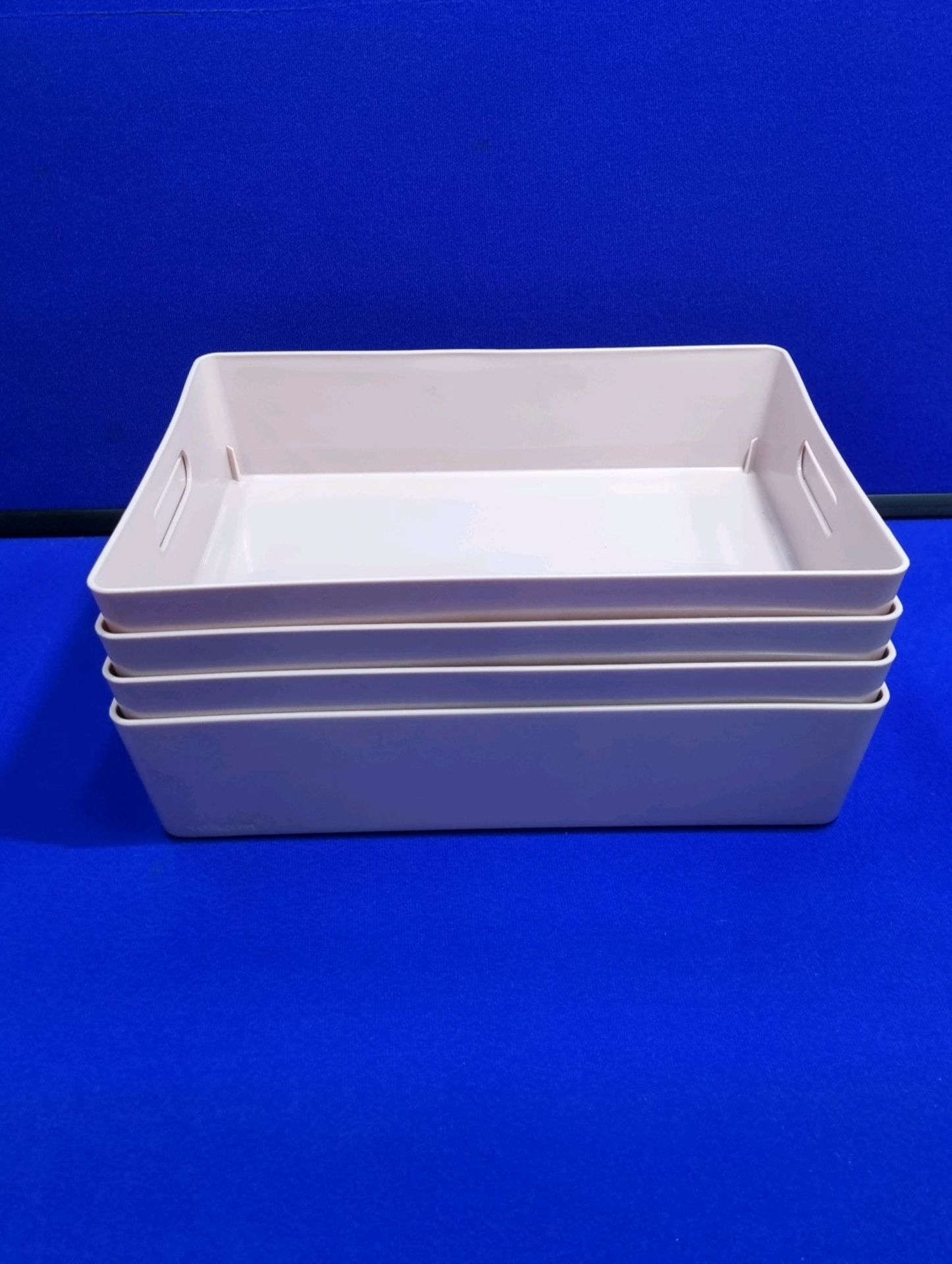 13 Pink Plastic Trays In Various Sizes - Image 5 of 5