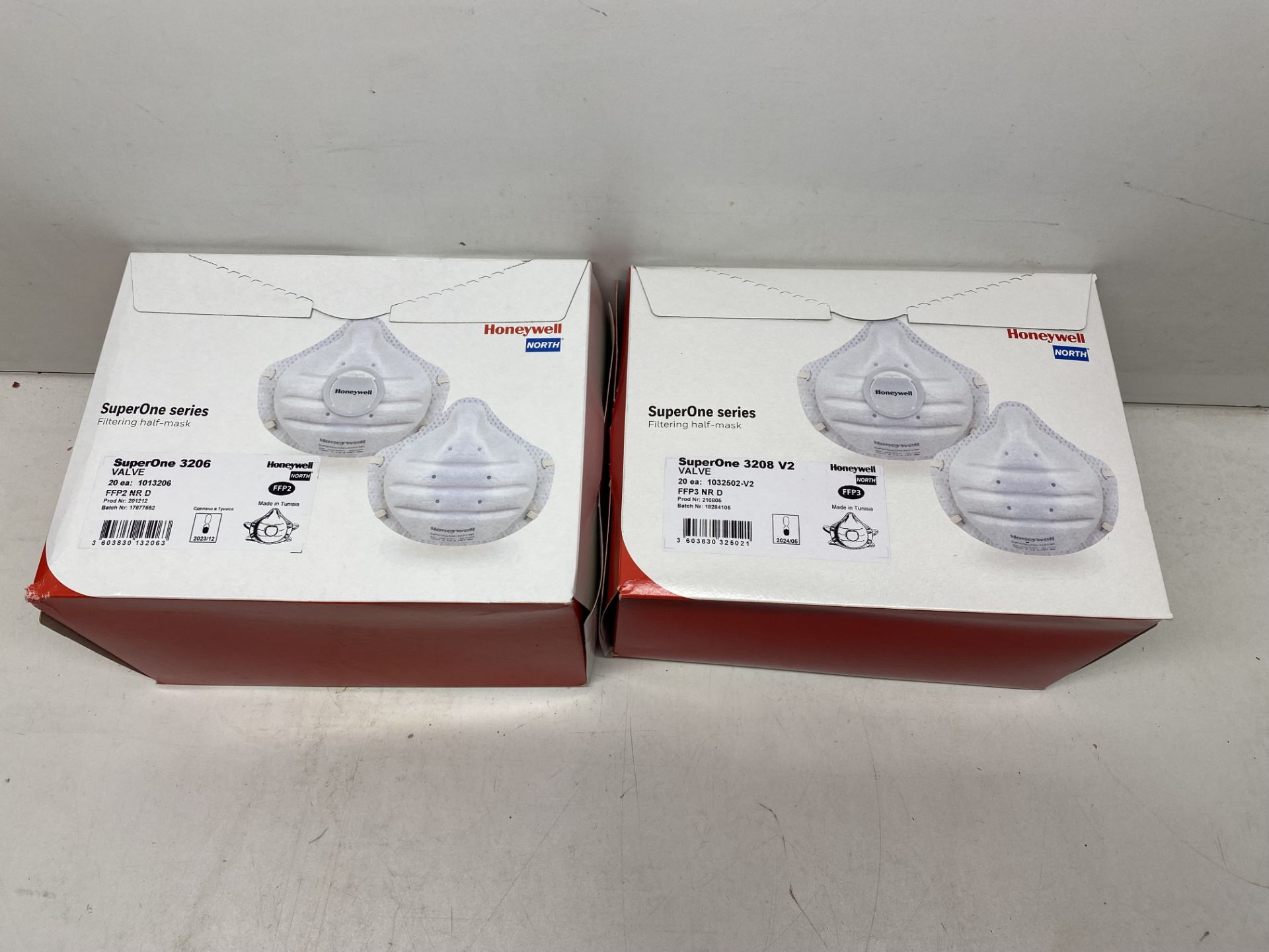 160 x Various Honeywell SuperOne Series Filtering Half Masks - See Description