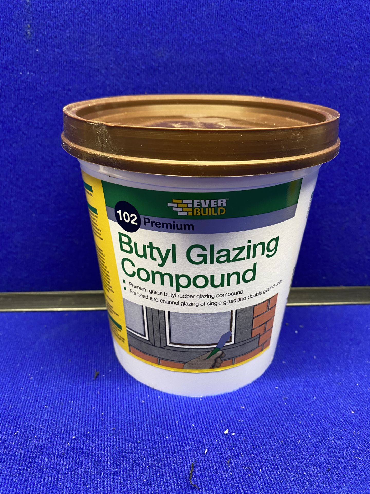 Mixed Lot Of 2kg Tubs Of Everbuild Butyl Glazing Compound & Linseed Oil Putty - See Description - Image 2 of 5