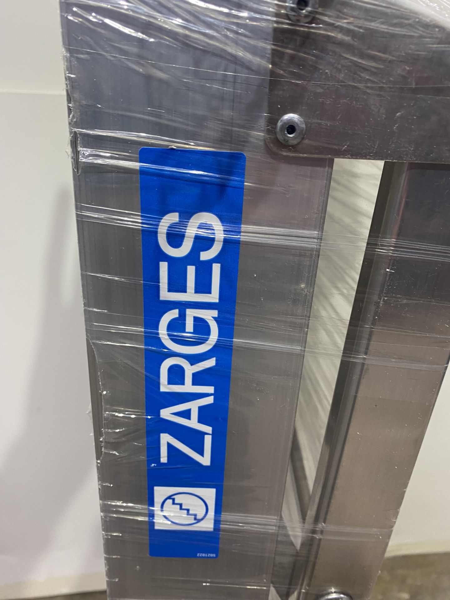 2 x Zarges Aliminium 3 Tread Industrial Step Ladder - Image 5 of 7