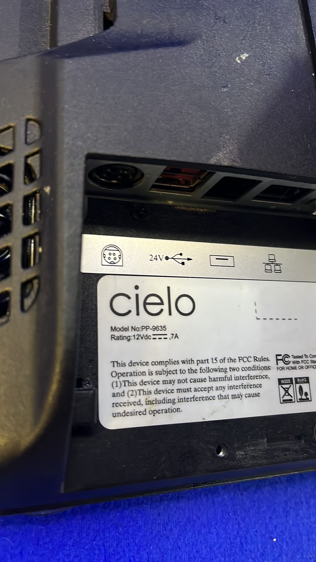 Cielo 15" EPOS Monitor Terminal *NO Power Supply**DAMAGED SCREEN*Model: PP-9635 - Image 4 of 5