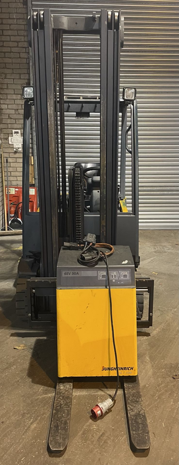 Jungheinrich LE16 1.6T Electric Forklift Truck w/ Charger - Image 2 of 7