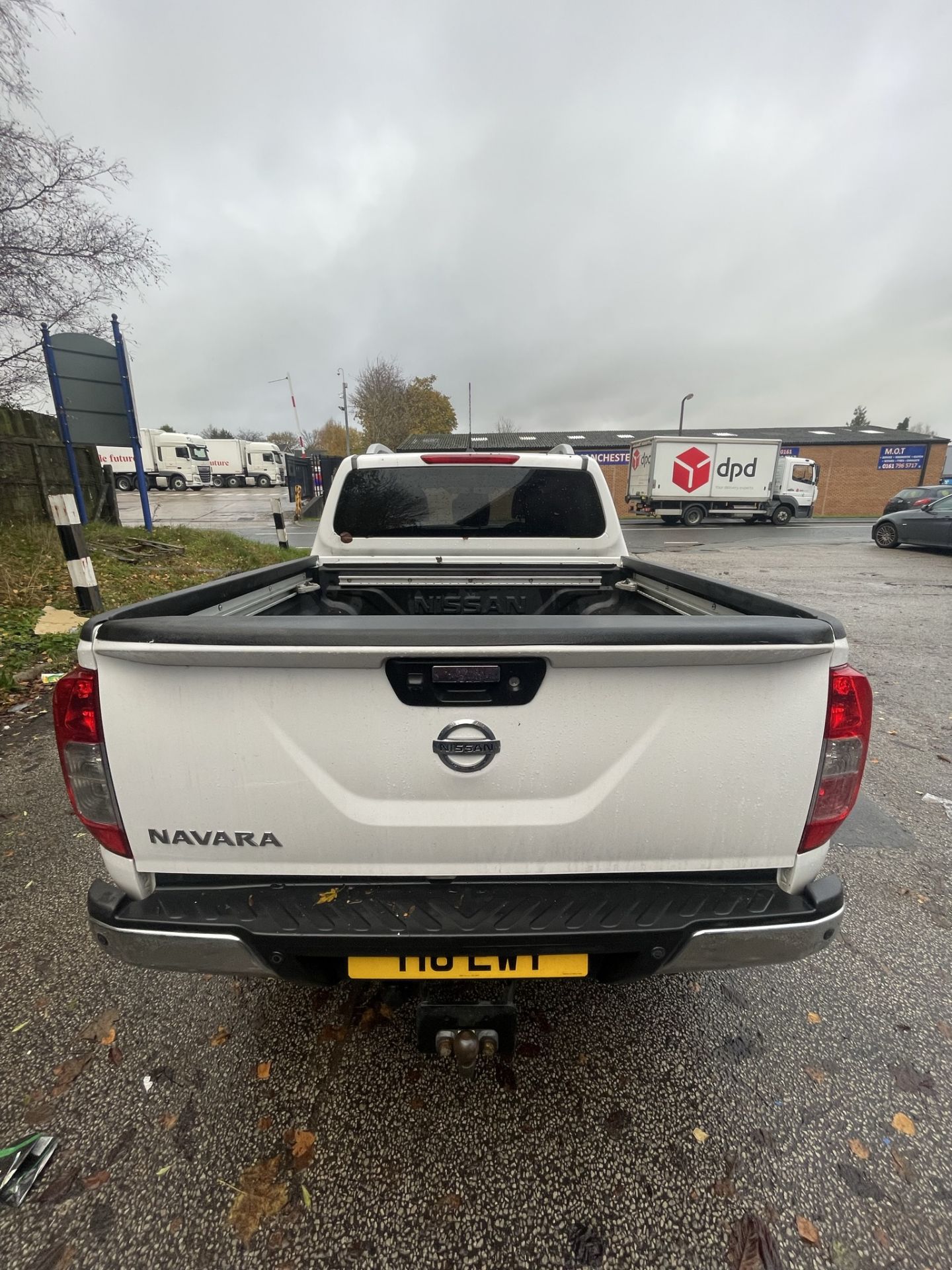 Nissan Navara Tekna DCI Diesel Pick-Up Truck | YC68 WSM | 45,980 Miles - Image 5 of 16