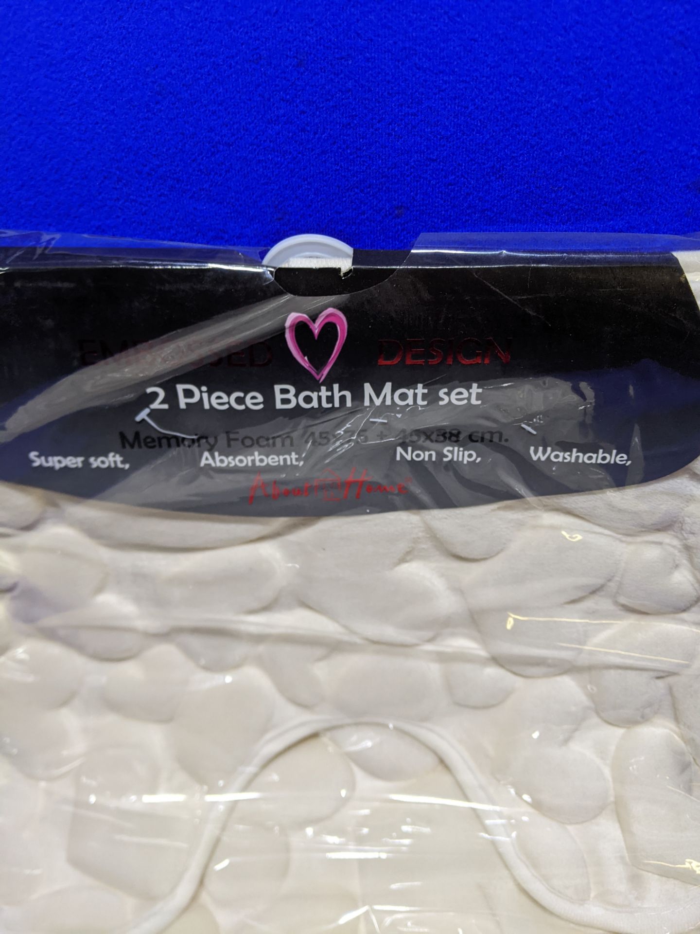 11 x Embossed Designed 2 Piece Cream Bath Mat Sets - Image 2 of 4