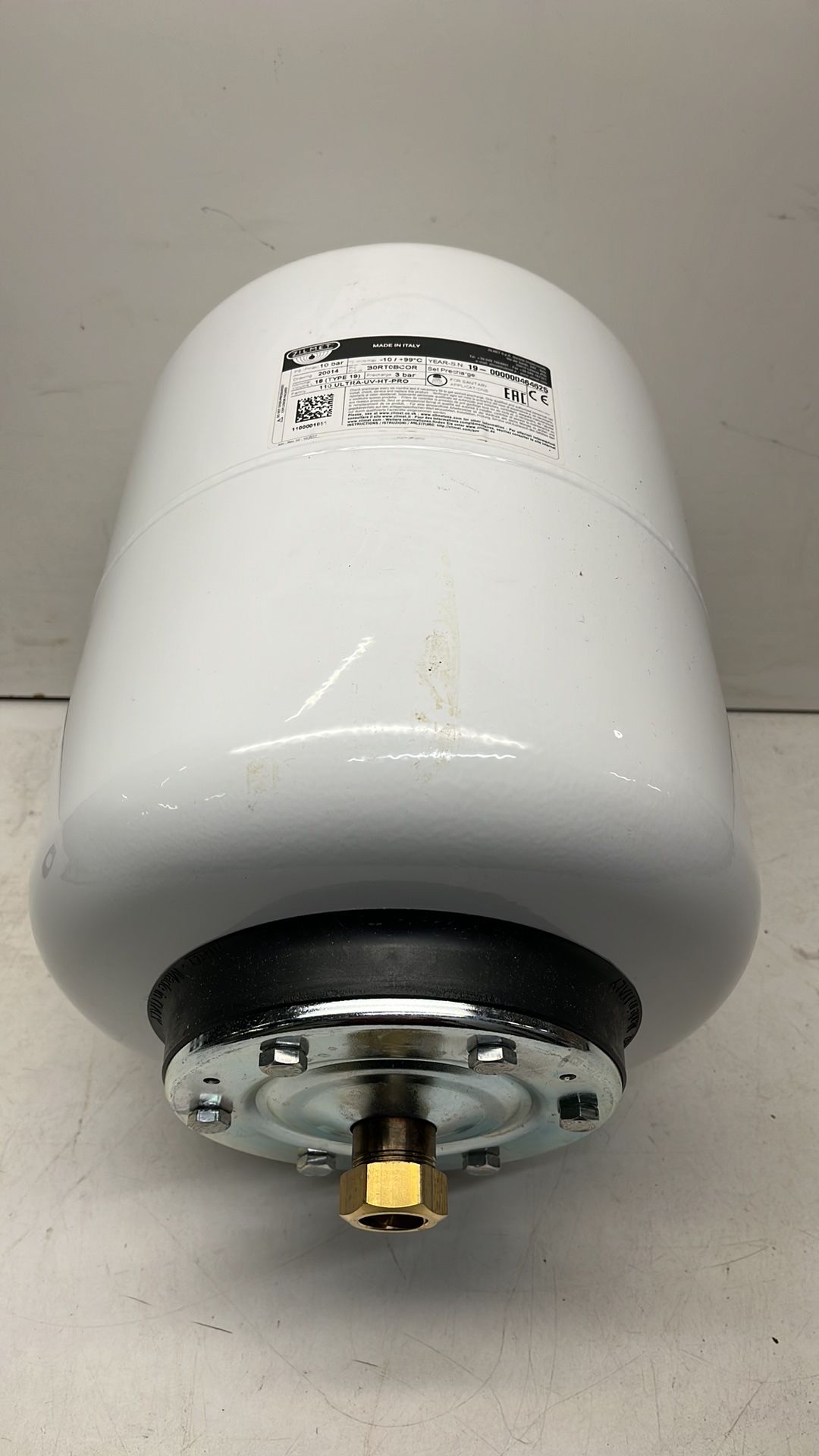 Zilmet Interchangeable Membrane Pressure Tank