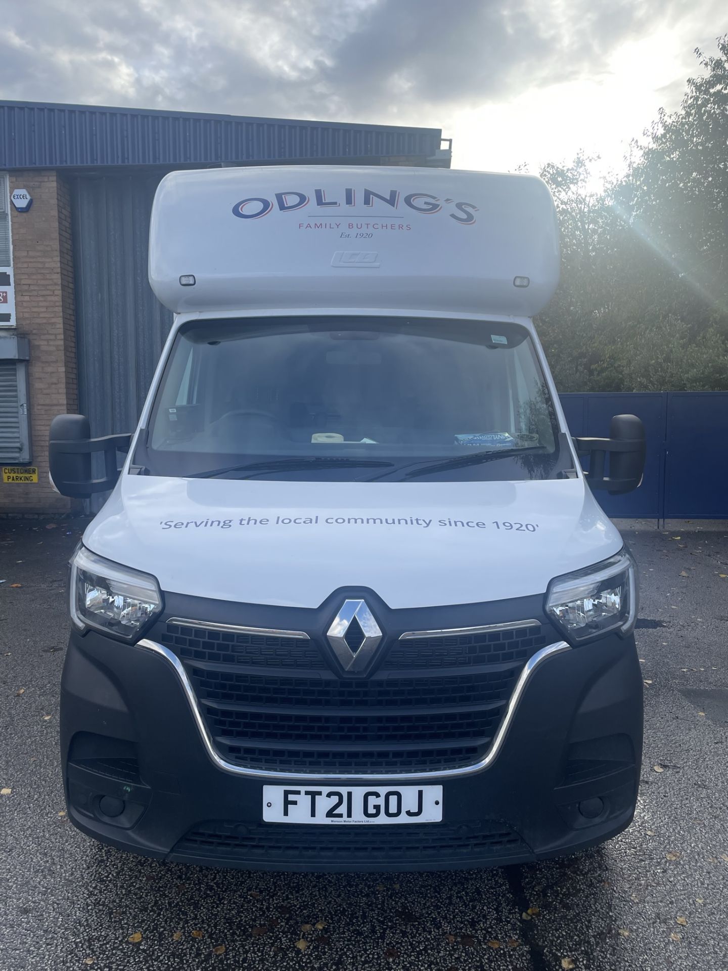 Renault Master LL35 Business DCI Diesel Refrigerated Mobile Butchers Shop | FT21 GOJ | 17,619 Miles - Image 2 of 34