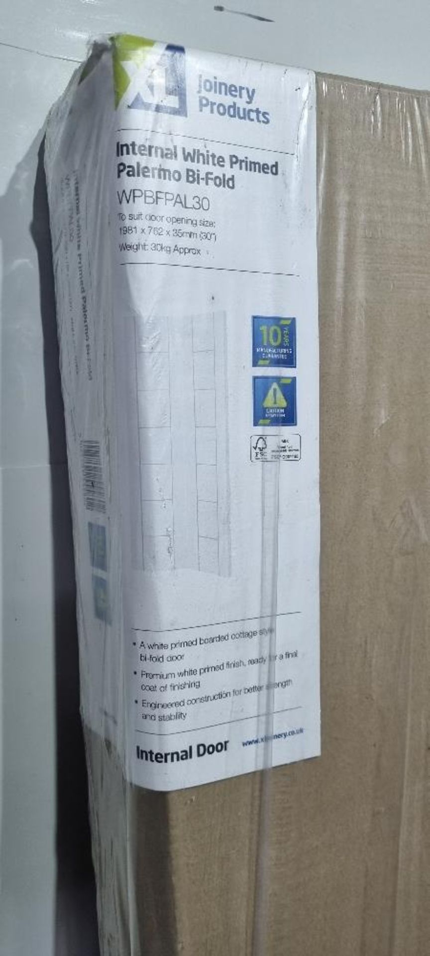 XL Joinery WPBFPAL30 Internal White Primed Palermo Bi Fold Door | 1981mm x 762mm x 35mm - Image 2 of 4