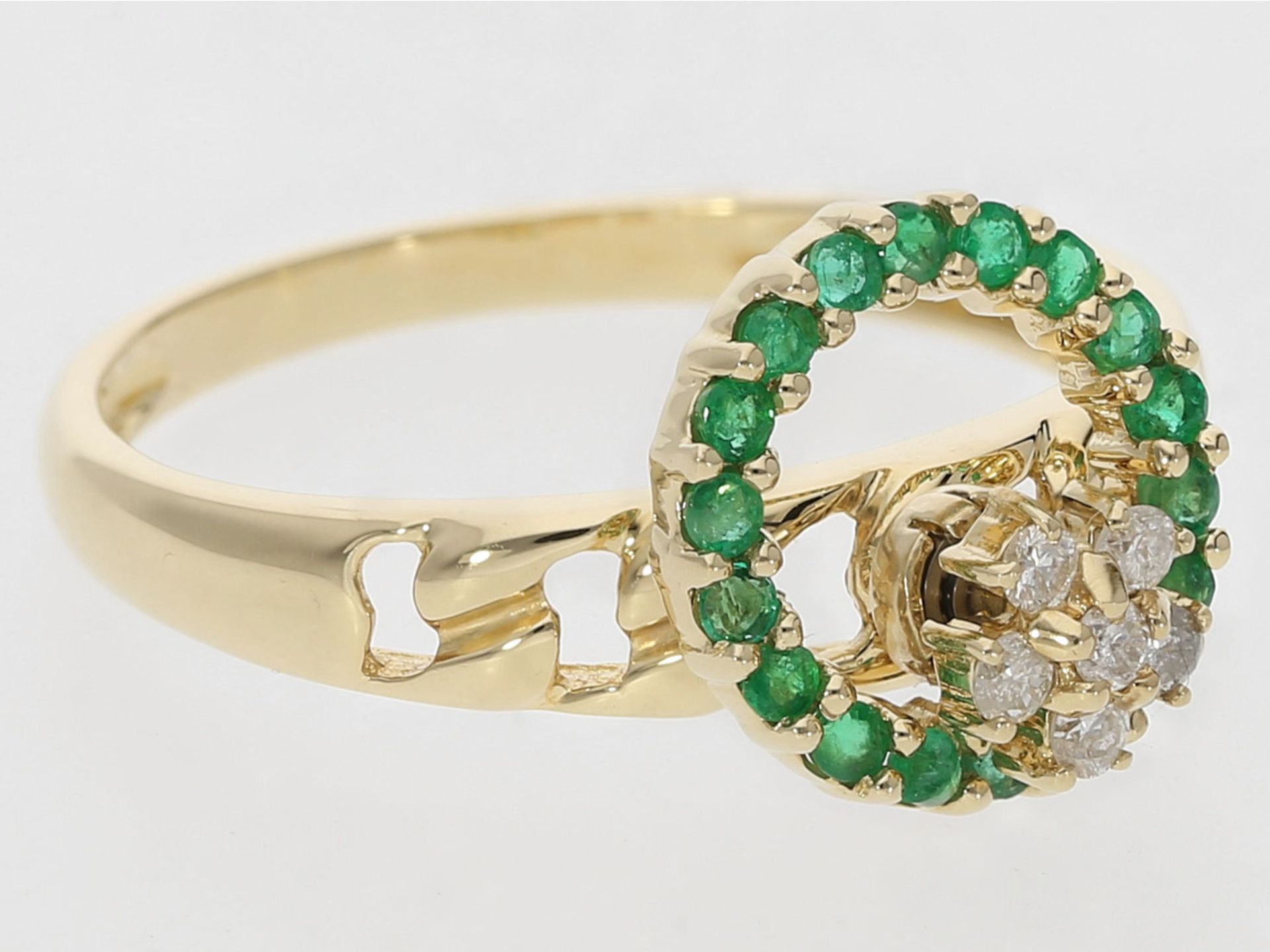 Ring: Brillant/Smaragd-Goldring mit beweglichem Ringkopf, Handarbeit: Ca. Ø20mm, RG63, ca. 3,5g, 14K - Image 2 of 2