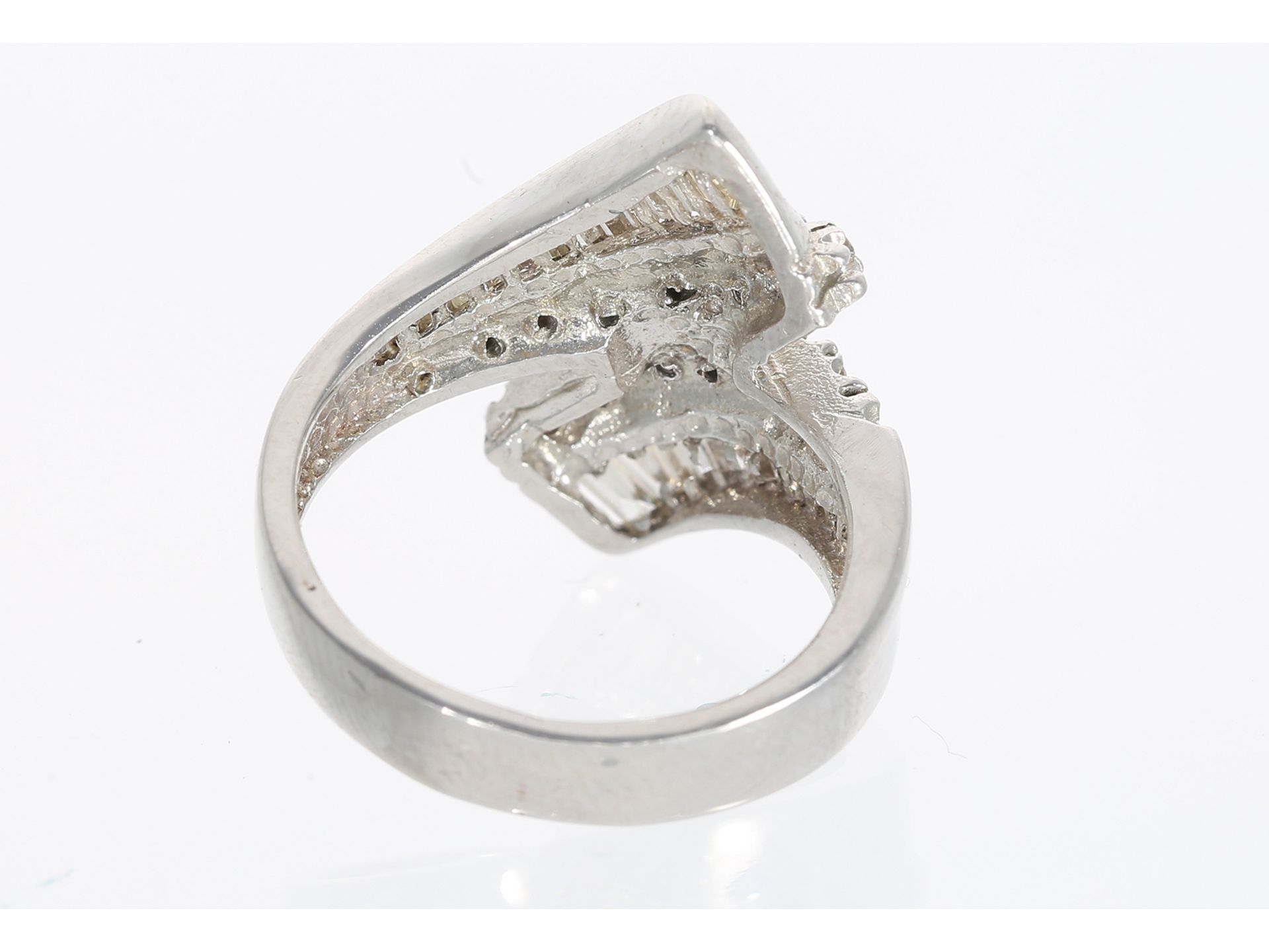 Ring: dekorativer Diamantring aus 18K Weißgold - Image 3 of 5