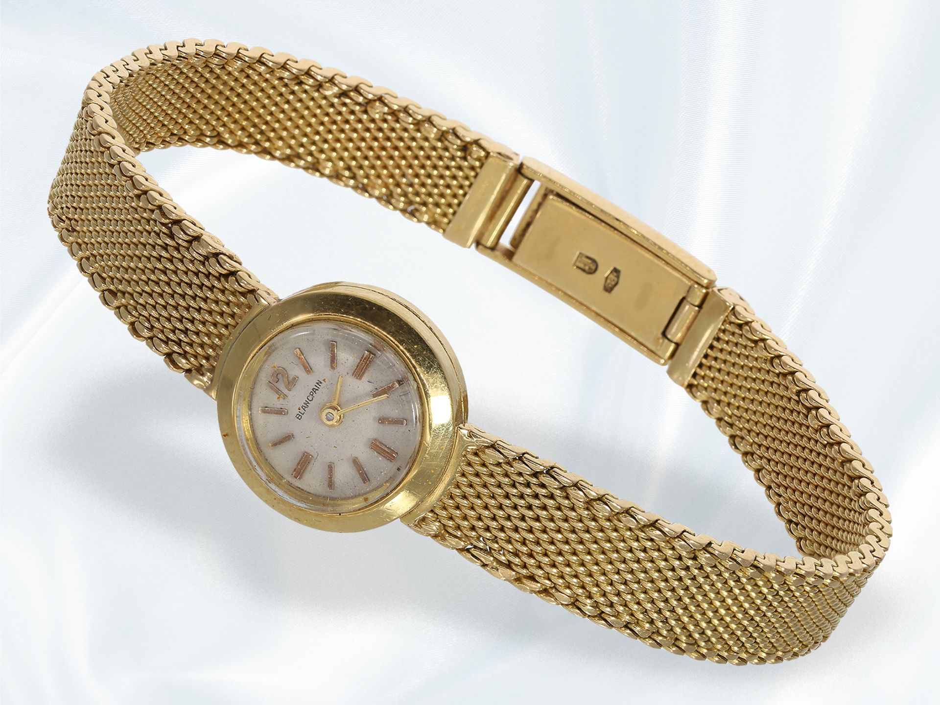 Armbanduhr: goldene vintage Blancpain Damenuhr "Ladybird" aus den 50er-Jahren, Handaufzug, 18K Gelbg - Bild 2 aus 2