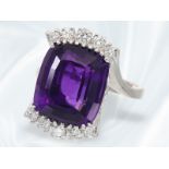 Ring: weißgoldener, hochwertiger vintage Goldschmiedering mit schönem brasilianischen Amethyst und B