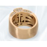 Ring: hochwertig und besonders breit gearbeiteter Designer-Goldschmiedering mit Brillanten, Jette Jo