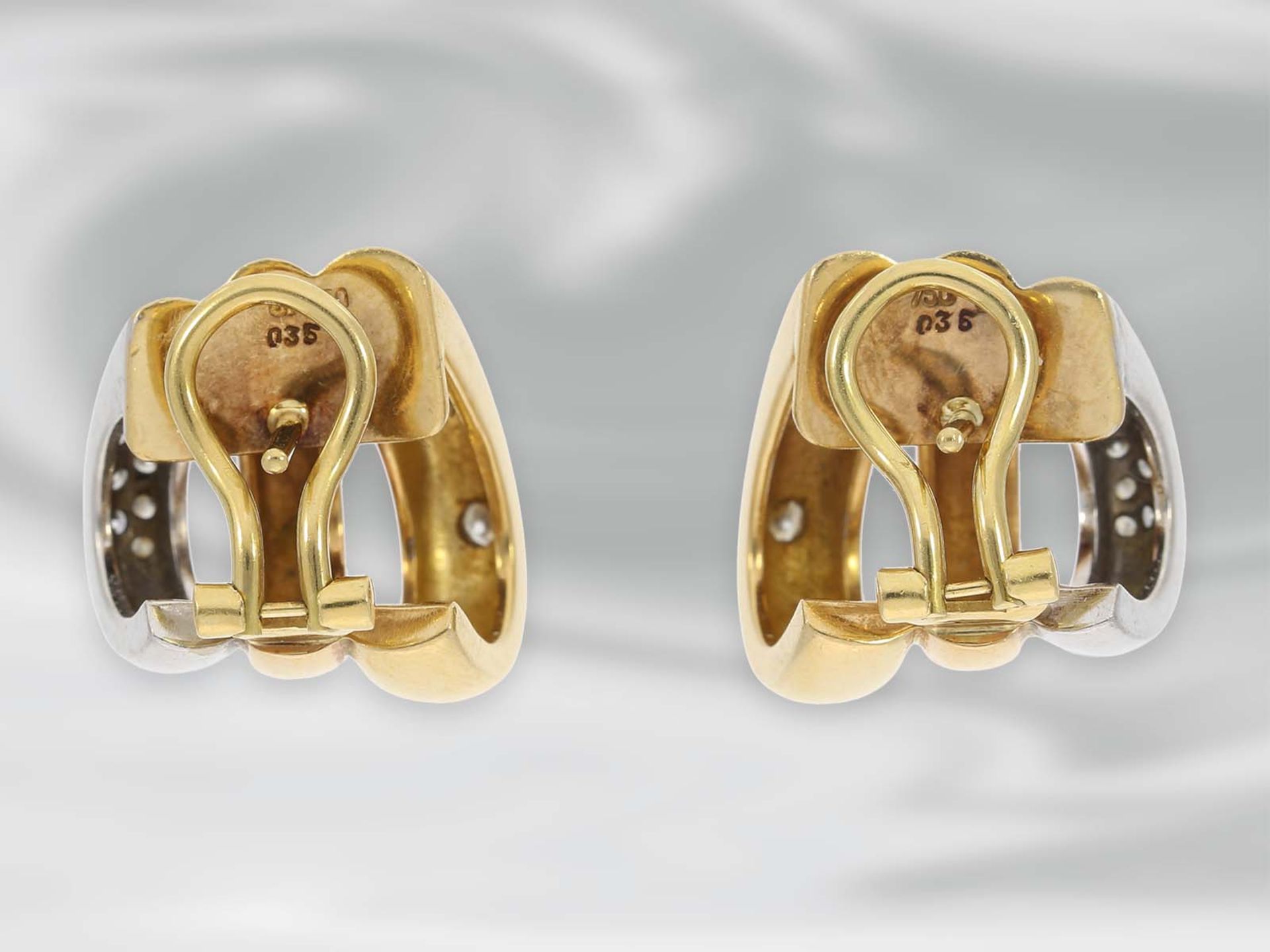 Ohrschmuck: hochwertige, dekorative Gelbgold-Brillantohrclips, insgesamt ca. 0,7ct, 18K Gold - Bild 4 aus 4