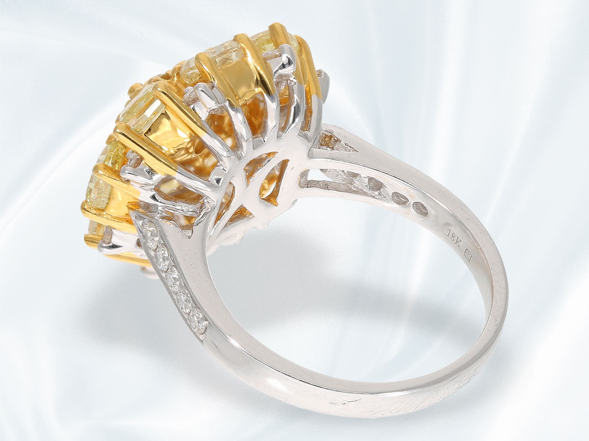 Ring: ungetragener, aufwendig gefertigter Diamant-Goldschmiedering, Handarbeit aus 18K Weißgold, ca. - Bild 6 aus 6