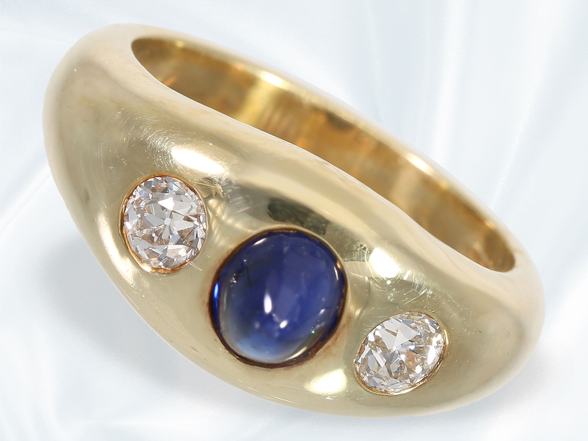 Ring: 14K goldener Bandring mit Saphir- und Diamantbesatz - Bild 2 aus 3