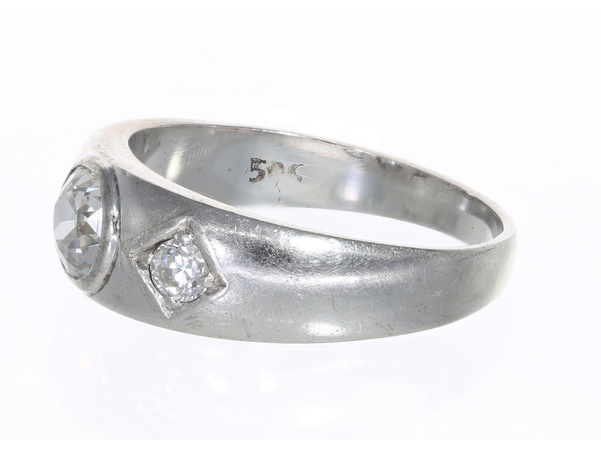 Ring: alter Goldschmiedering mit einem Altschliff-Diamanten, insgesamt ca. 1ct - Bild 3 aus 3