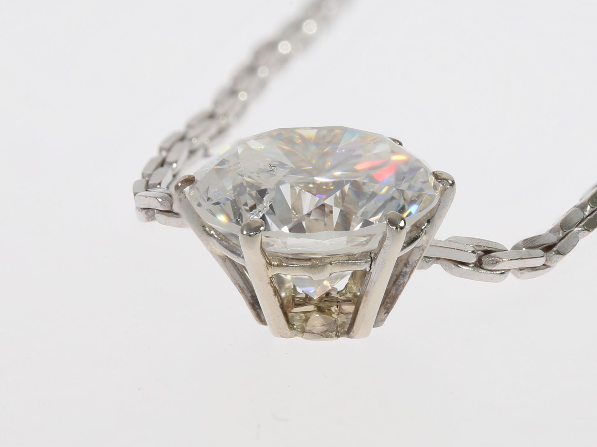 Weißgoldene Kette mit Brillant/Solitär-Anhänger, großer Brillant von ca. 2,65ct - Bild 5 aus 6