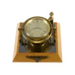 Chronometer: nahezu neuwertiges Longines Tisch-Chronometer Ref. 6368 mit Stammbuchauszug