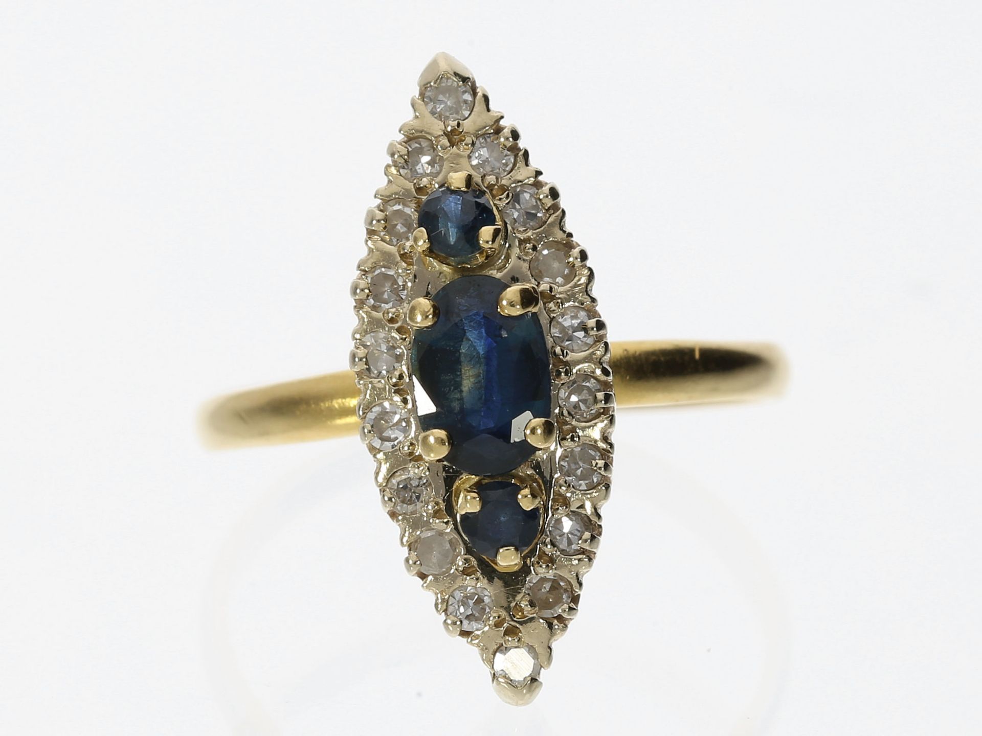 Ring: vintage Goldschmiedering mit Saphir- und Diamantbesatz