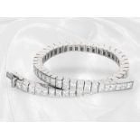 Armband: luxuriöses, attraktives Tennisarmband mit hochfeinen Diamanten von zusammen ca. 11,8ct, 18K