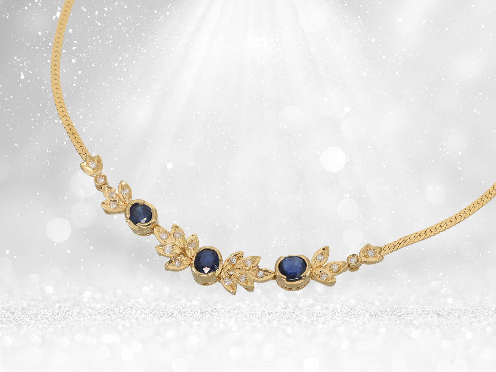 Finely crafted sapphire/brilliant-cut diamond centre piece necklace, 18K gold