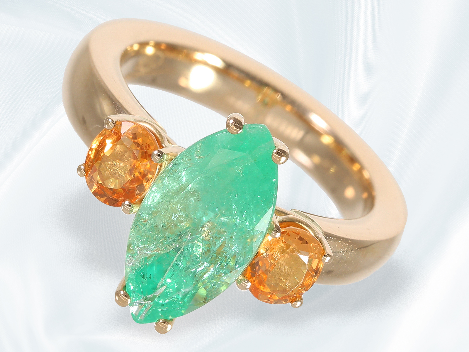 Handmade ring in like new condition with emerald of approx. 2ct, Schupp factory from Pforzheim, Germ - Image 5 of 6
