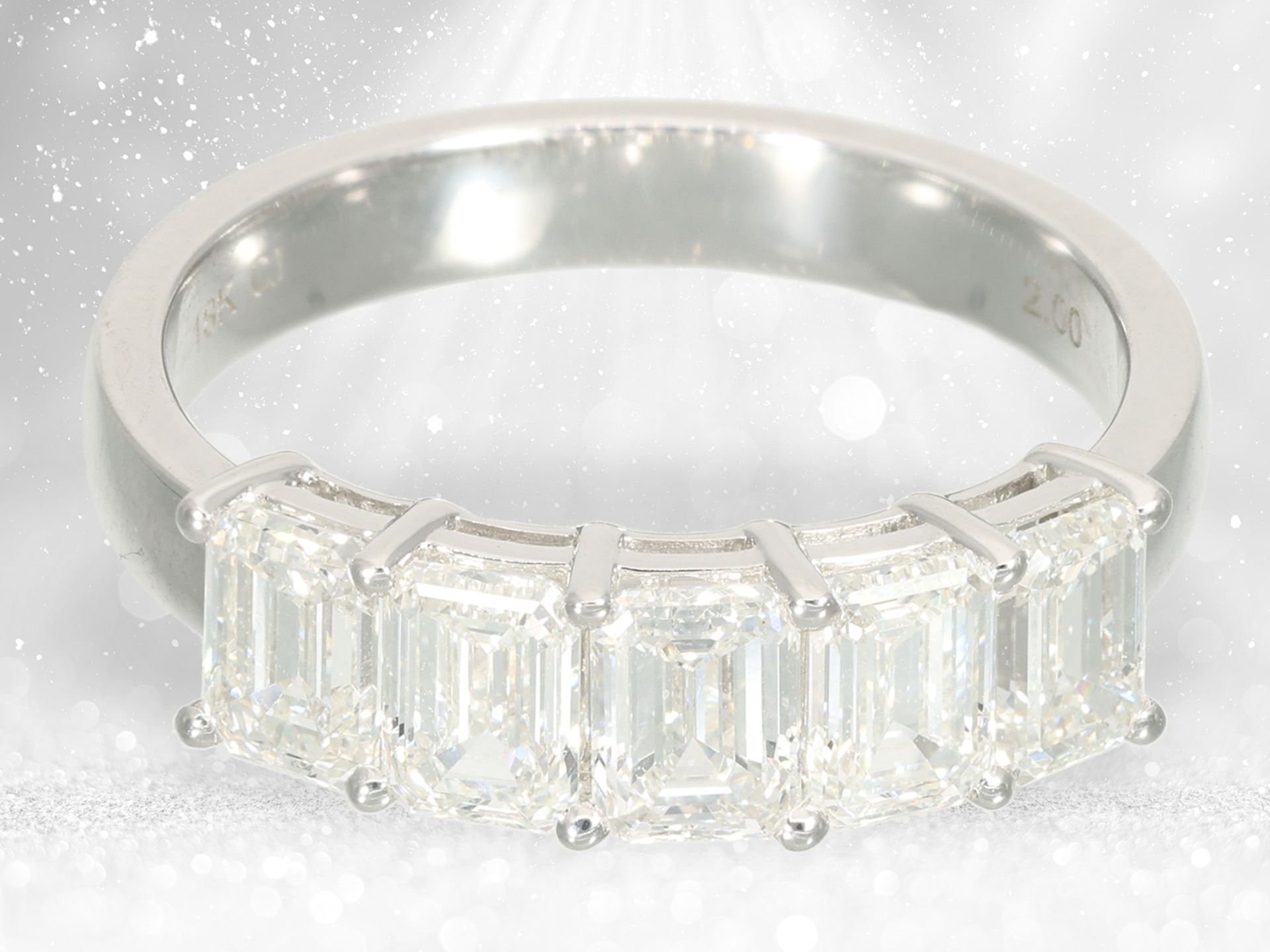 Ring: hochfeiner Diamantring, 5 x Emerald Cut von jeweils 0,4ct - Bild 3 aus 4