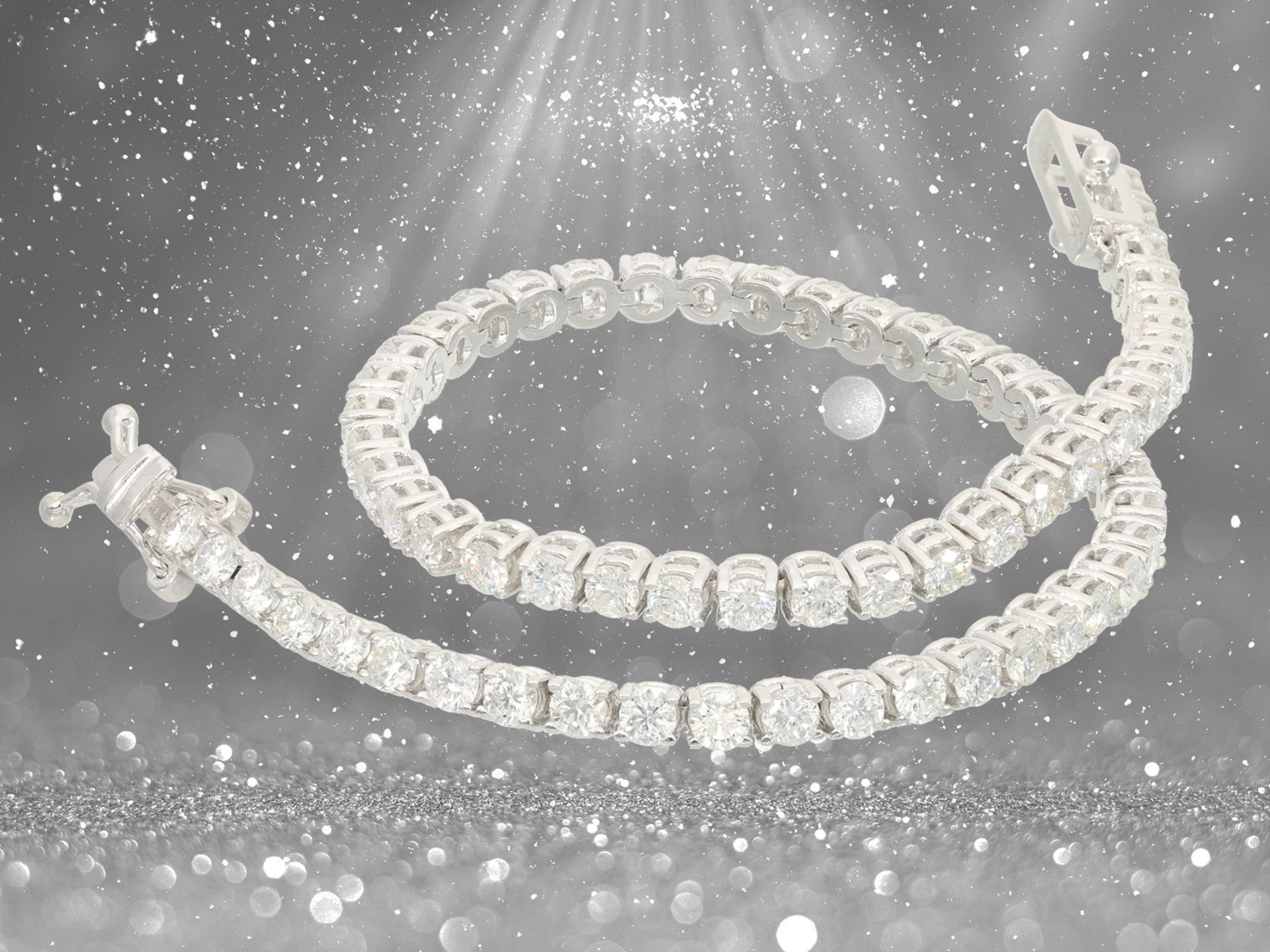 High quality handmade tennis bracelet with approx. 4ct fine brilliant-cut diamonds, 18K white gold