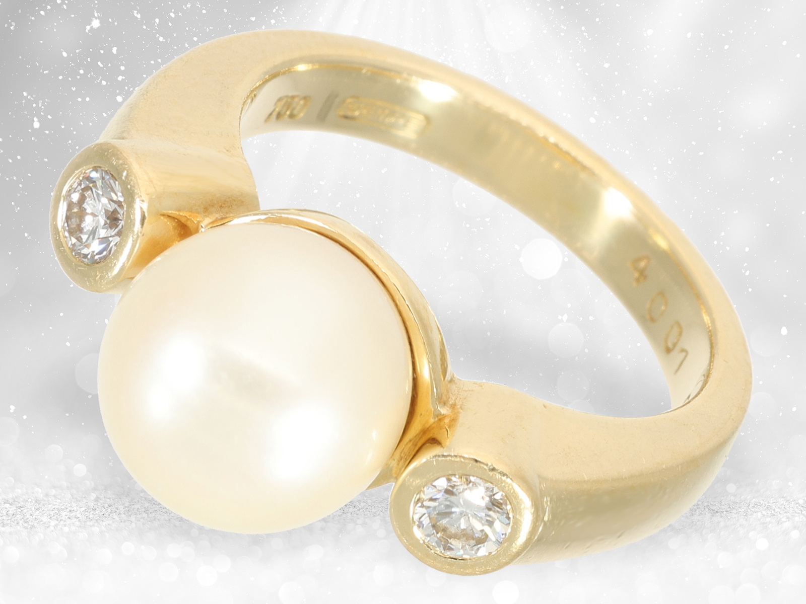 Ring: solid gold jewellery ring with fine pearl and brilliant-cut diamonds, Wempe brand jewellery - Image 2 of 4