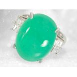 Ring: formerly very expensive vintage platinum ring with emerald of approx. 20ct and diamonds, GIA c