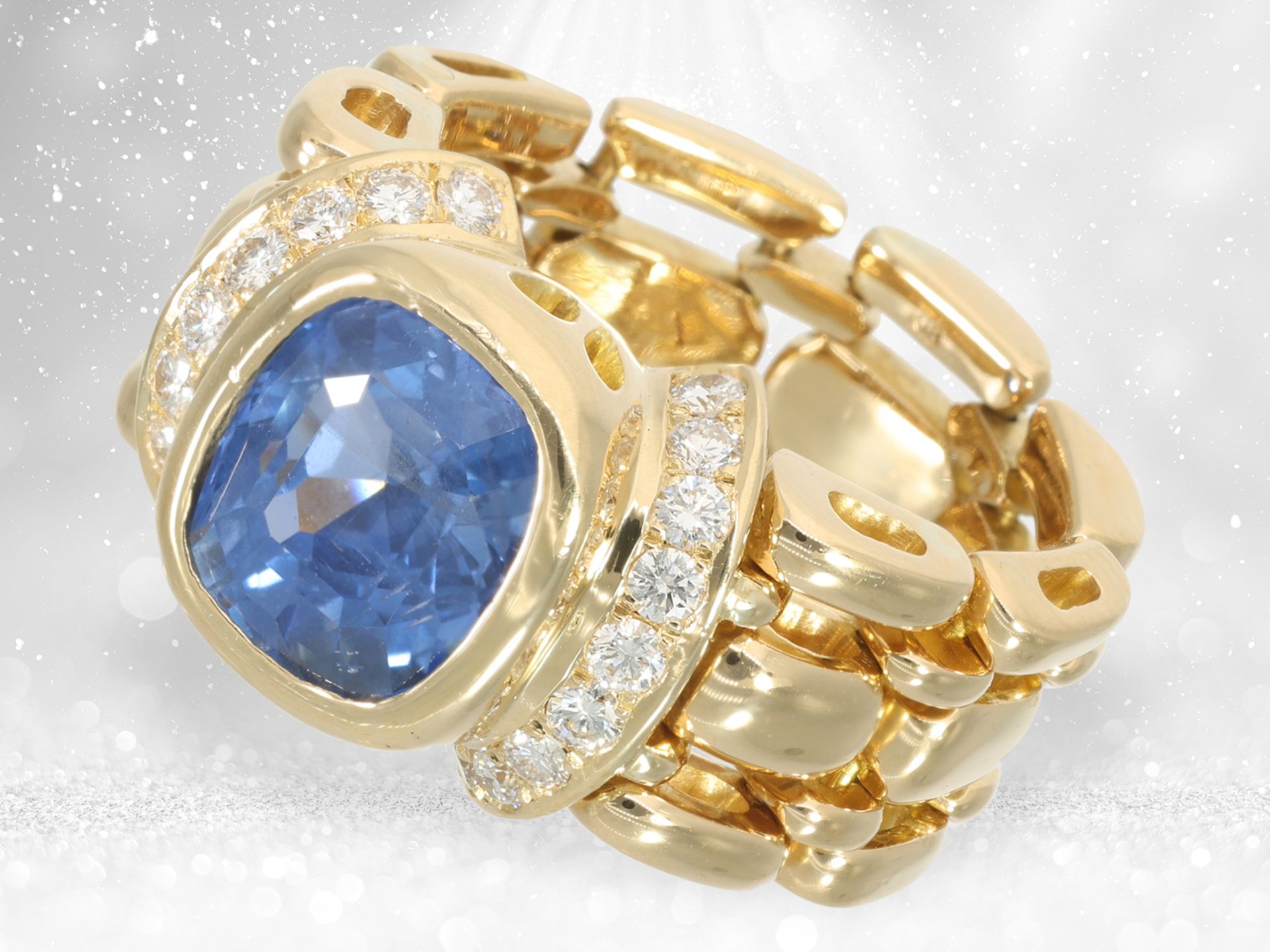 Ring: very high quality vintage chain ring, possibly Chopard, fine Ceylon sapphire of 4.16ct