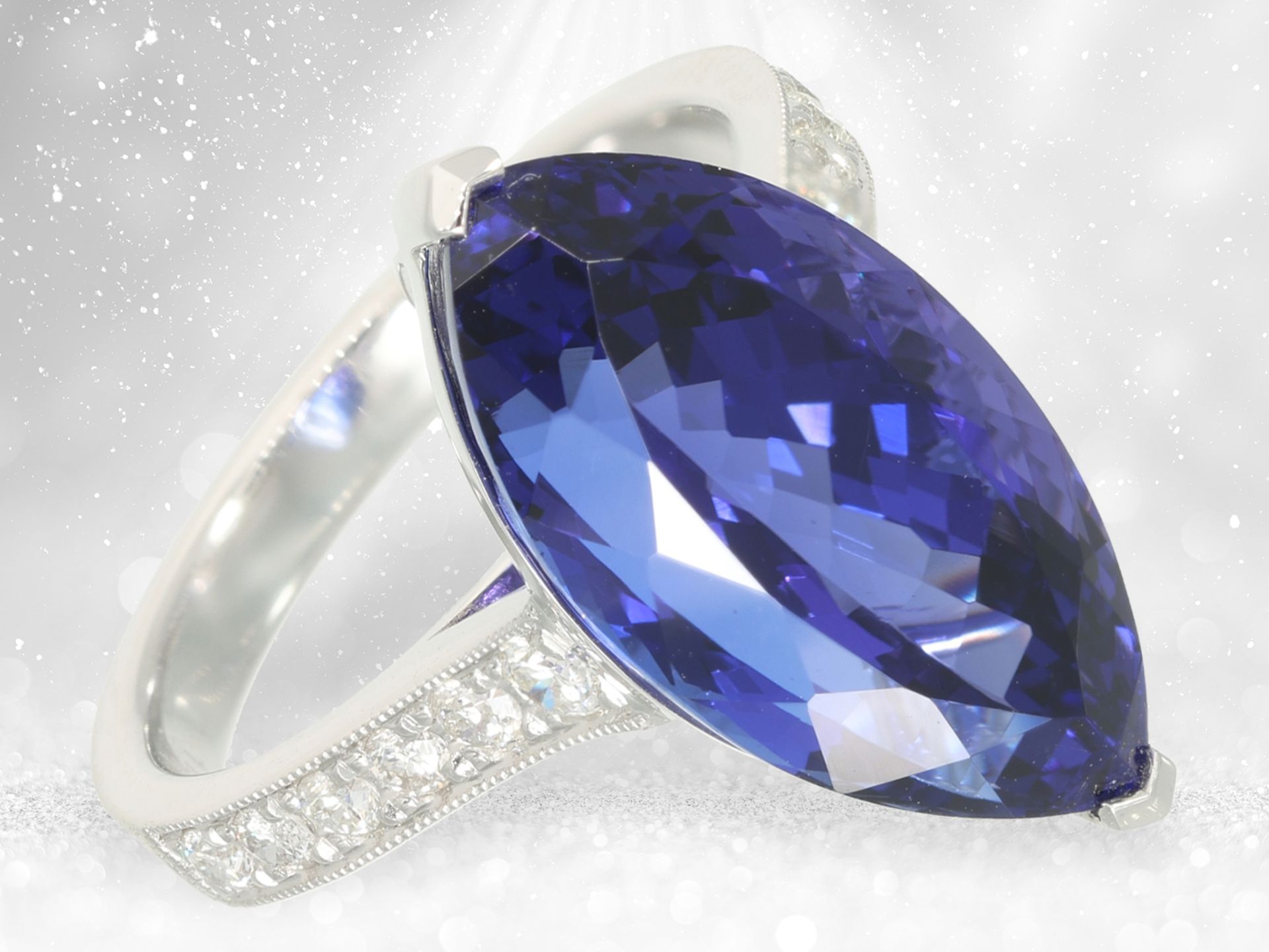 Ring: modern goldsmith ring with top quality tanzanite, 11.15ct - Image 2 of 4