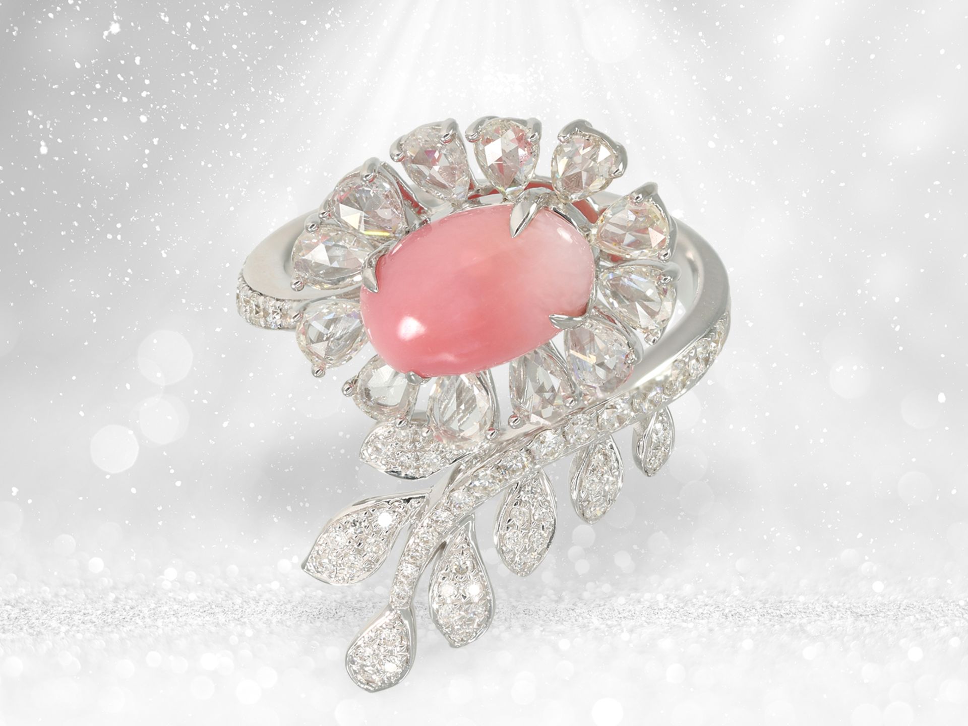 Ring: einzigartiger, hochfeiner Goldschmiedering mit seltener "Conch Pearl" und Diamantbesatz - Bild 5 aus 7