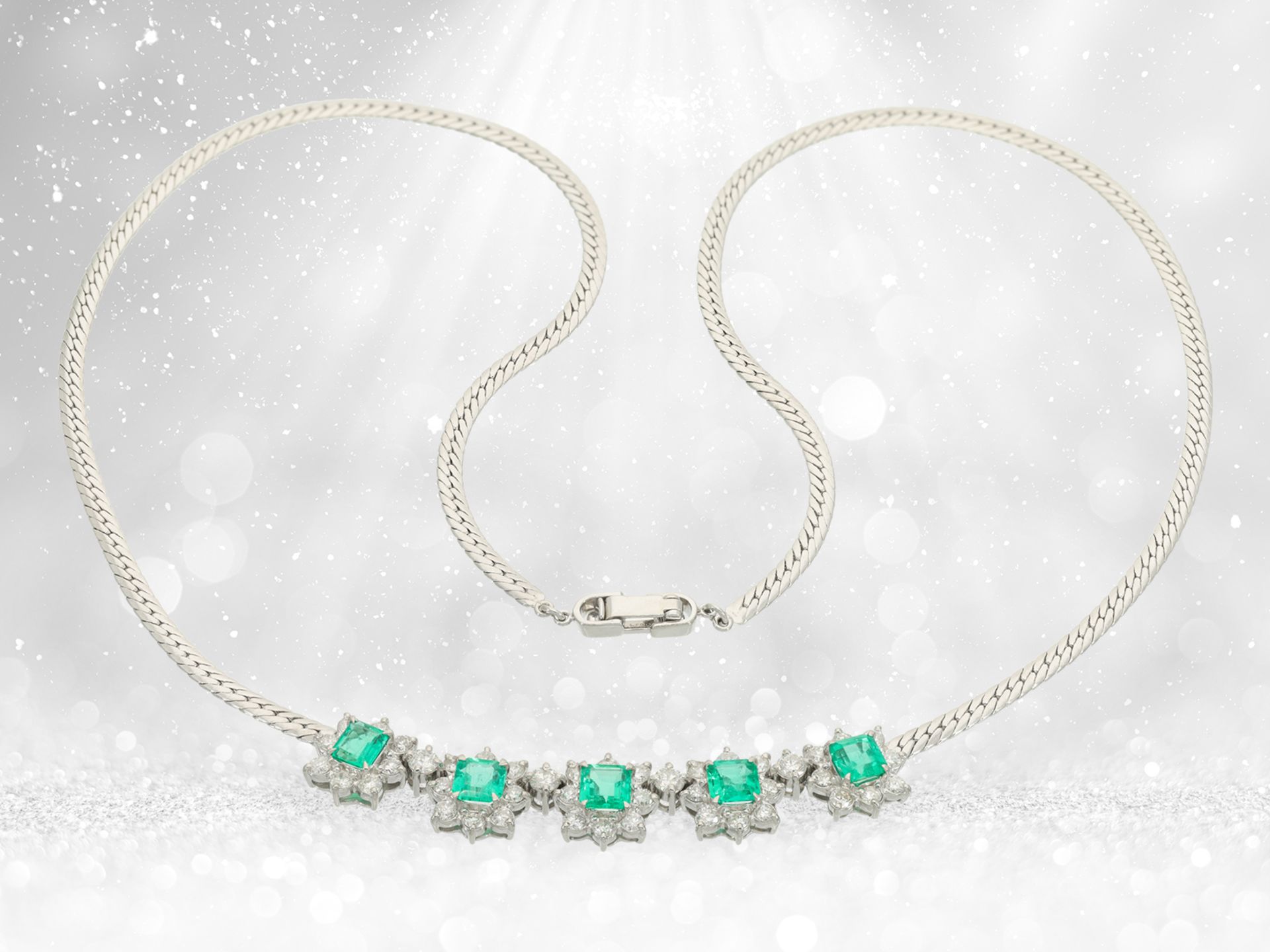 Necklace: formerly expensive platinum necklace with very fine emeralds and brilliant-cut diamonds - Image 2 of 5