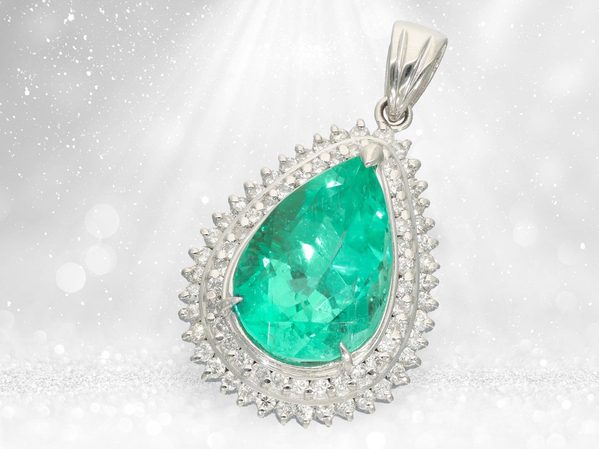 Pendant: very high quality platinum pendant with certified Colombian emerald of approx. 5ct - Image 3 of 3