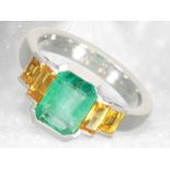 Ring: hochwertige Goldschmiedearbeit mit Smaragd- und Saphirbesatz, Handarbeit Manufaktur Schupp