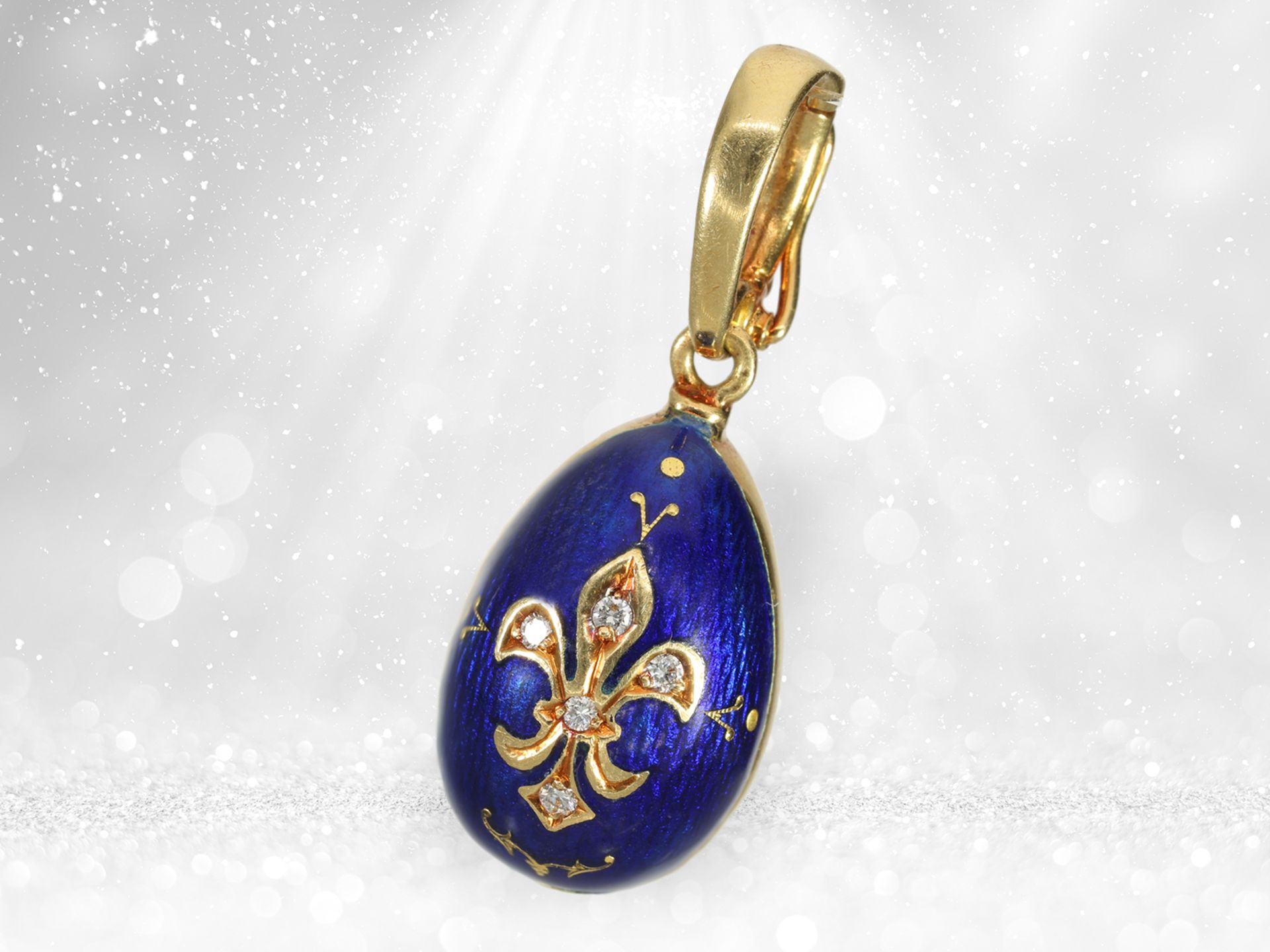 High-quality Fabergé enamel pendant with brilliant-cut diamonds, 18K gold, limited to 500 pieces