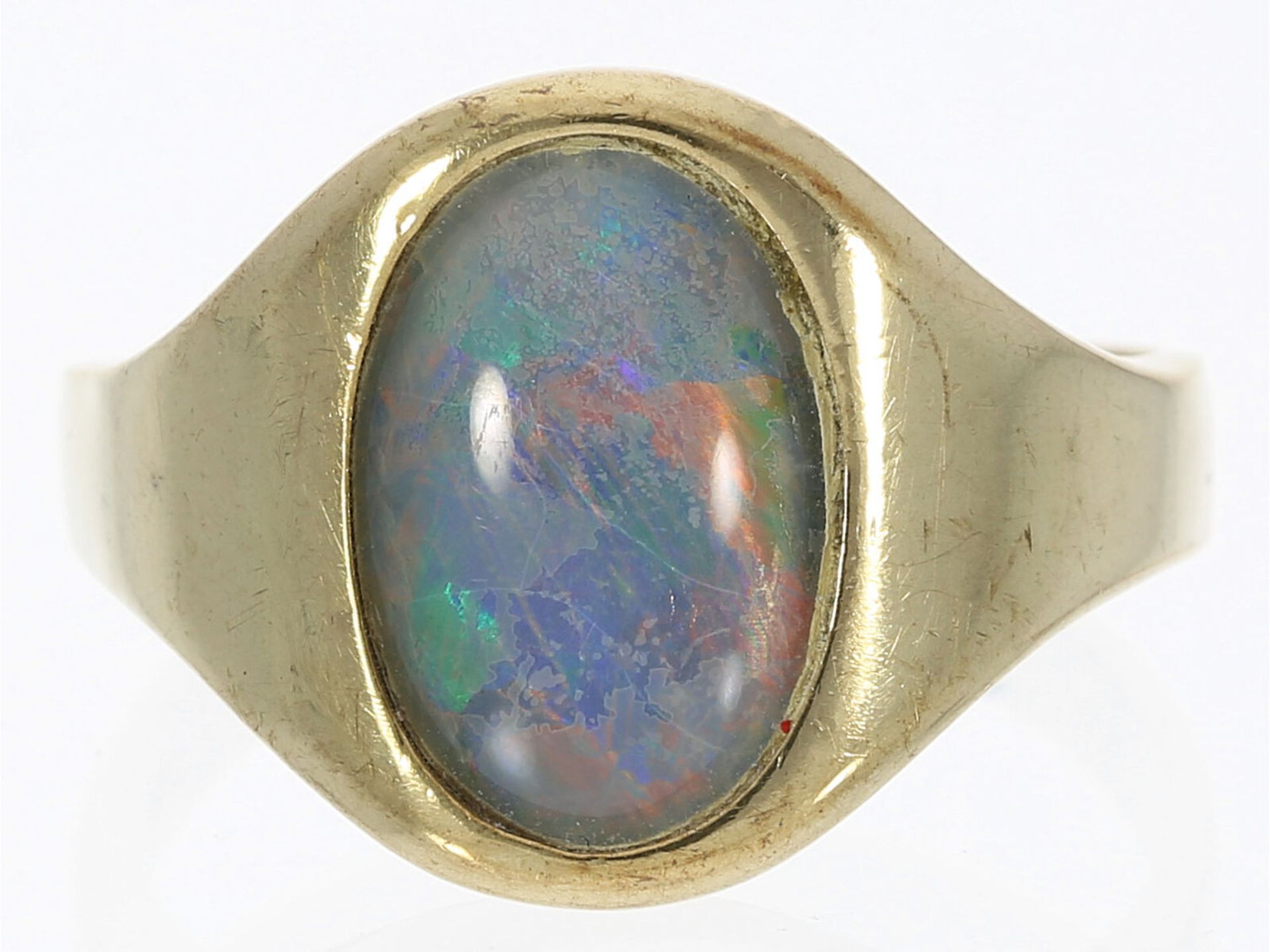 Goldring mit Opal