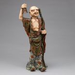 Figur eines stehenden Lohan, China, um 1900