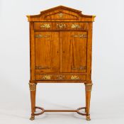 Empire Kabinettschrank Um 1800