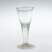 Kelchglas mit langgezogener Luftblase. Lauenstein, zugeschrieben, um 1770