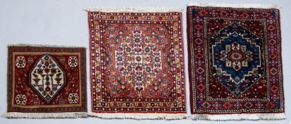 Drei kleine Teppiche, Persien, 20. Jahrhundert
