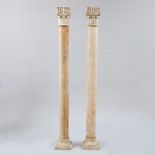 Zwei schlanke Säulen, wohl Frankreich, 19. Jahrhundert