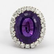 Cocktailring mit großem Amethyst und Brillanten