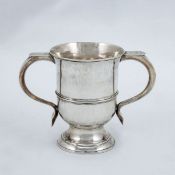 Seltener Henkelbecher sog. Porringer