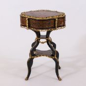 Boulle Beistelltisch mit Jardiniere. Frankreich um 1870.