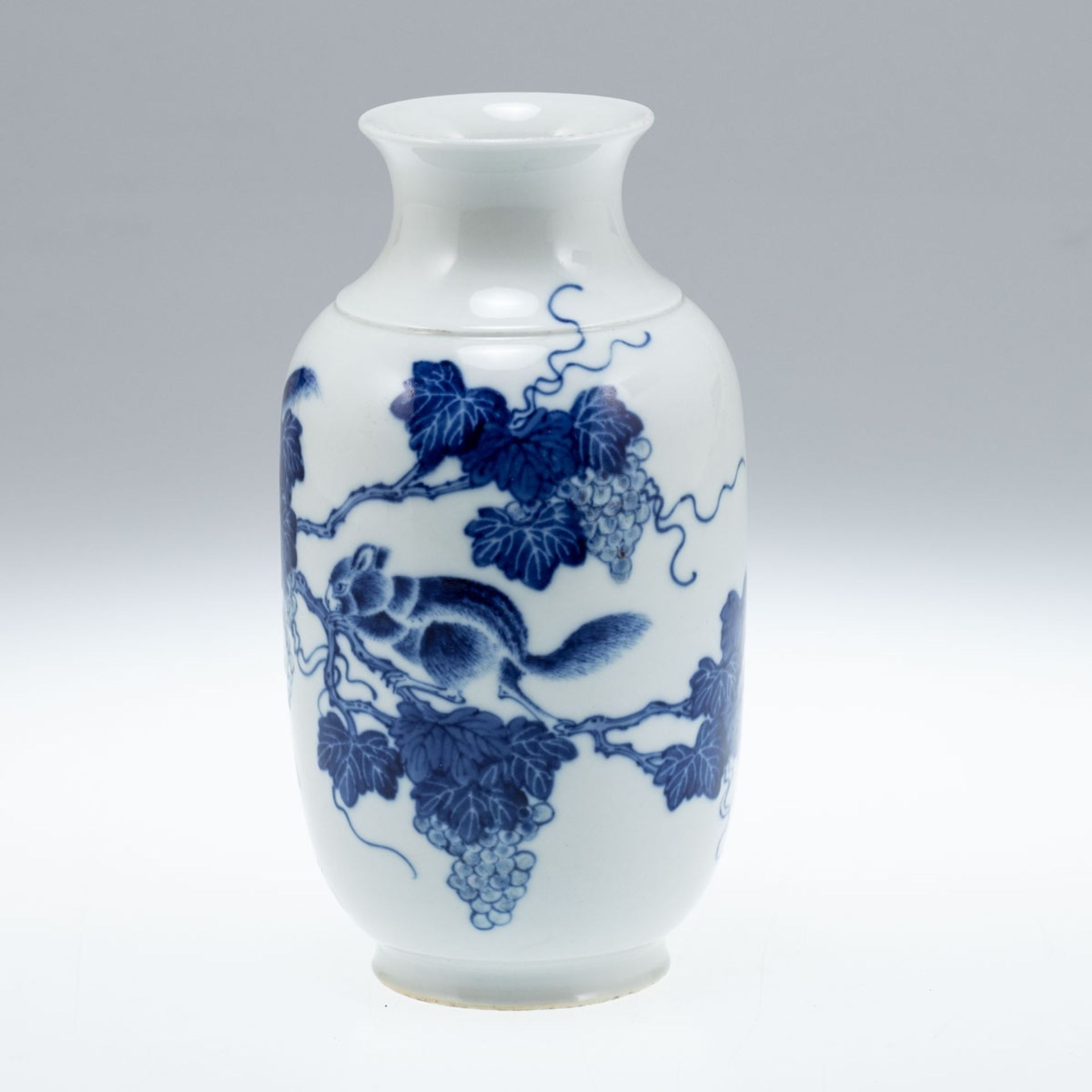 Vase, China, 20. Jahrhundert - Bild 2 aus 3