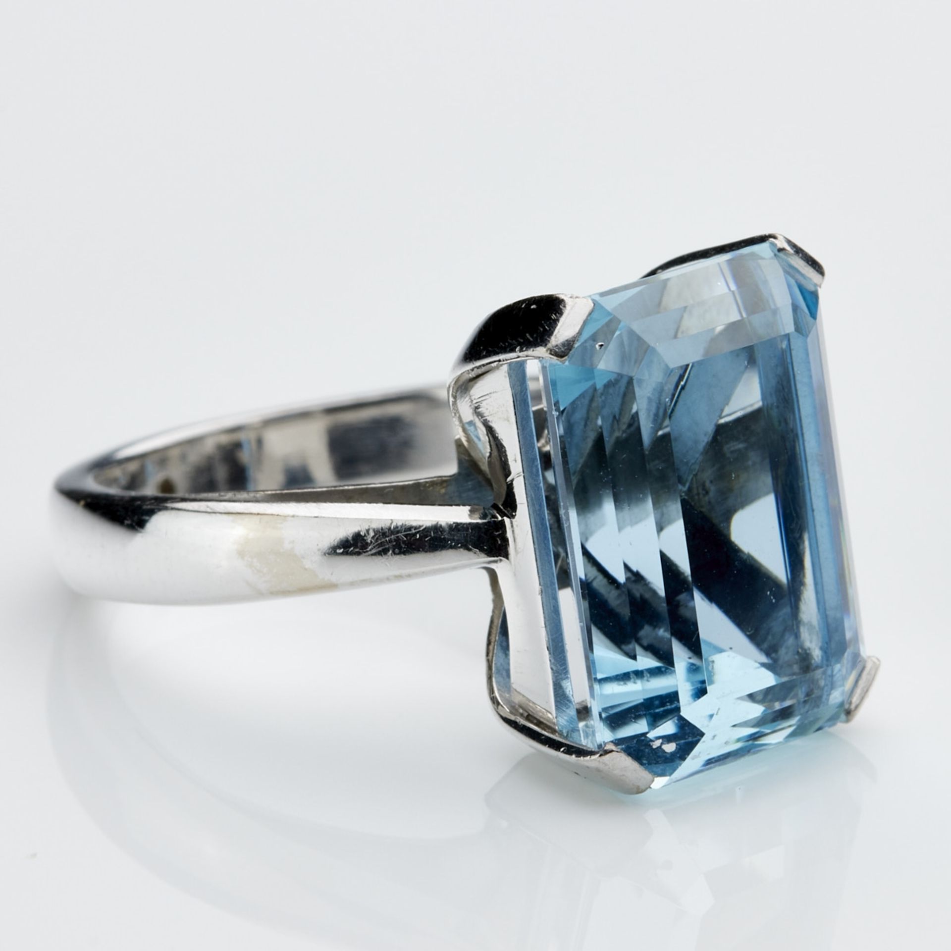 Klassisch schlichter Aquamarin-Ring - Bild 2 aus 2